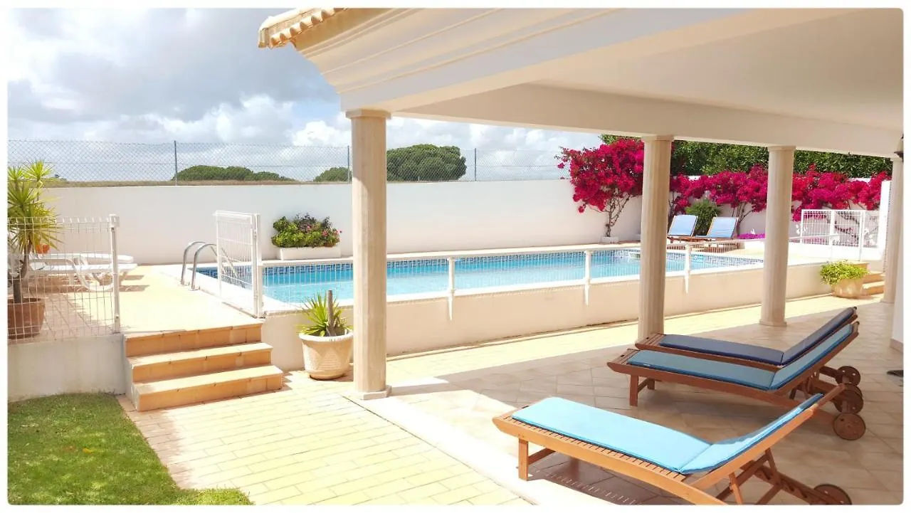 Casa Do Mar By Laranjal Rentals Albufeira Villa