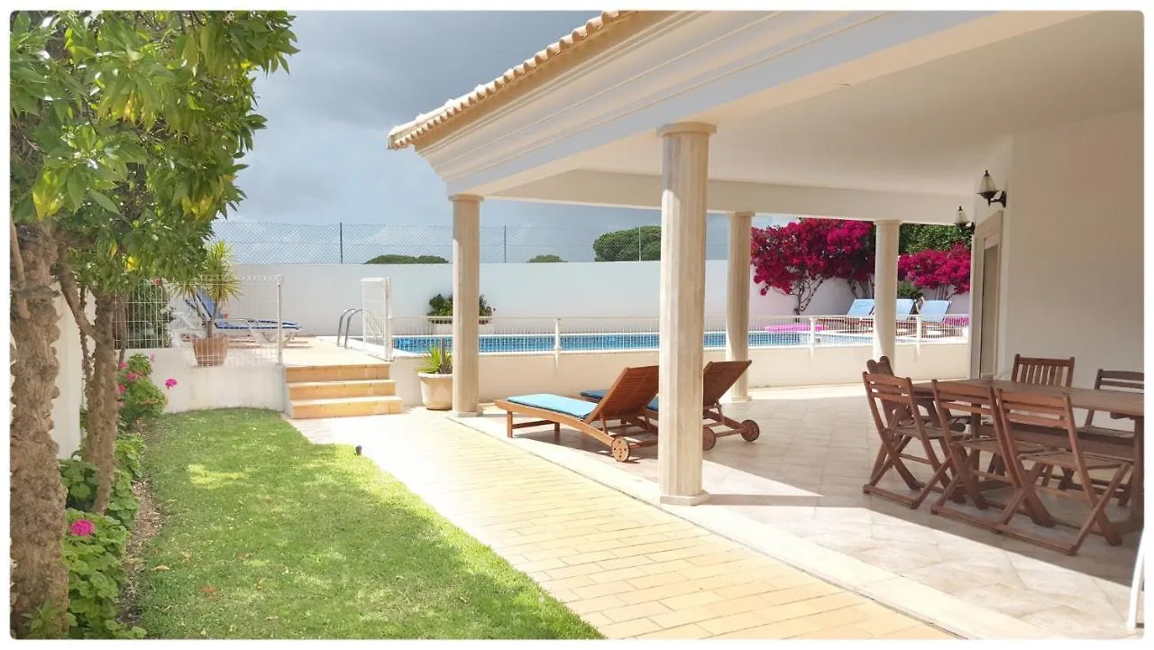 Casa Do Mar By Laranjal Rentals Albufeira Villa